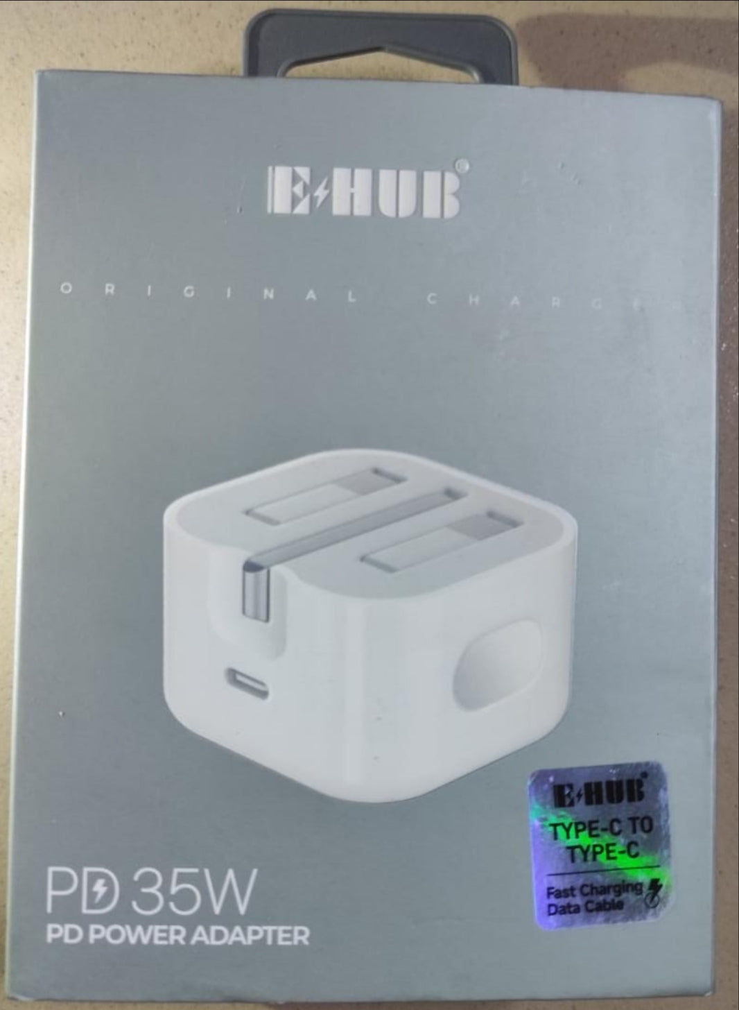 E⚡HUB Type-C to Type-C PD 35W Fast Charger & Data Cable – Ultra-Compact Power Adapter